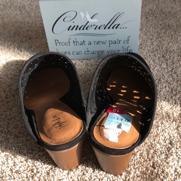 Brand new heeled mules - Picture 3 of 4